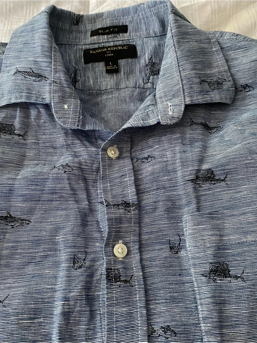 Banana Republic Shirt Mens L 100% Linen Slim Fit Button Blue Fish Print Long Slv
